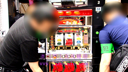 东京警方对歌舞伎町非法赌场发起第二次扫荡